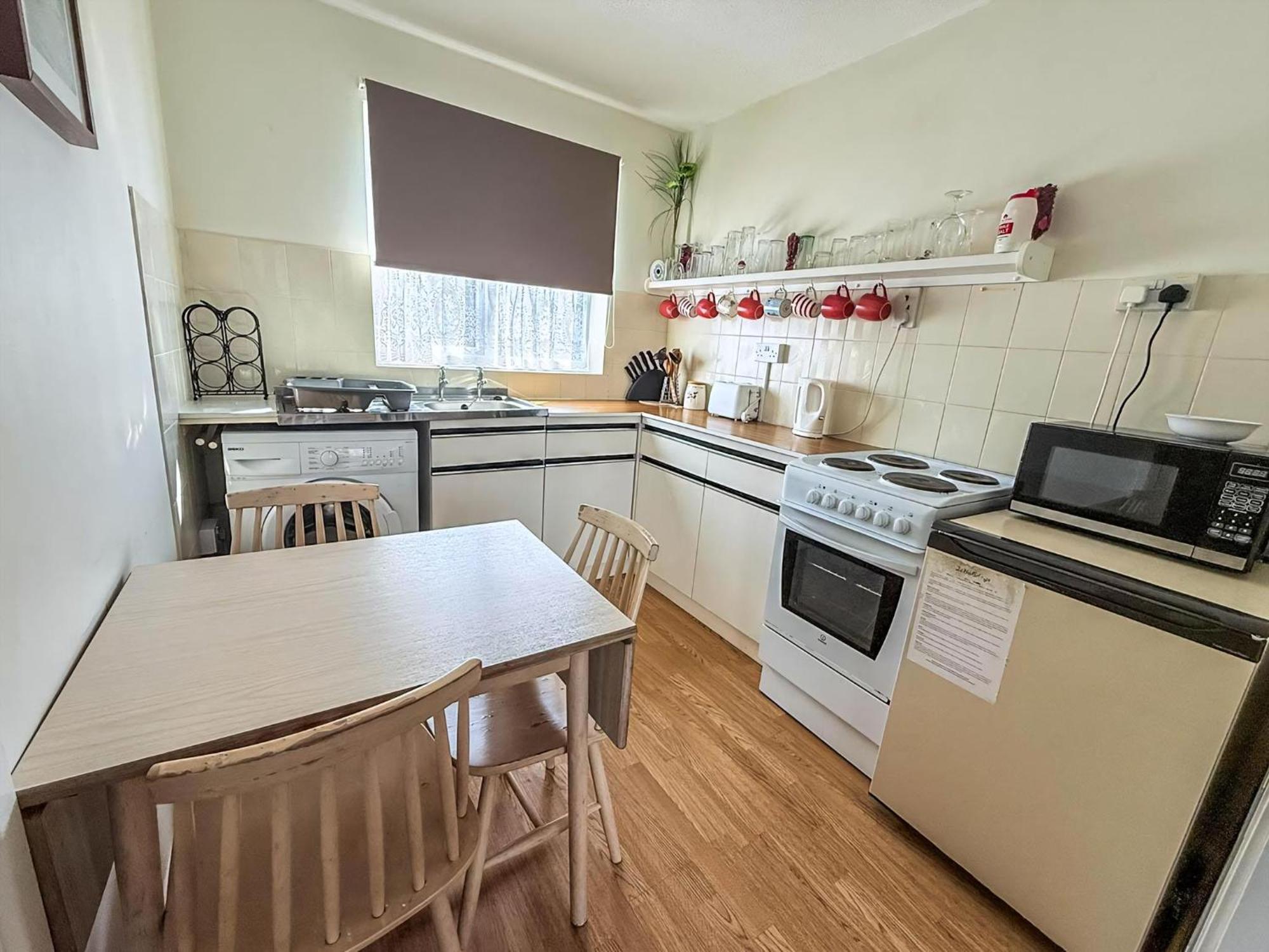 Great 3 Bedroom Chalet To Hire With In Hemsby, Great Seaside Break! Ref 18194B Экстерьер фото